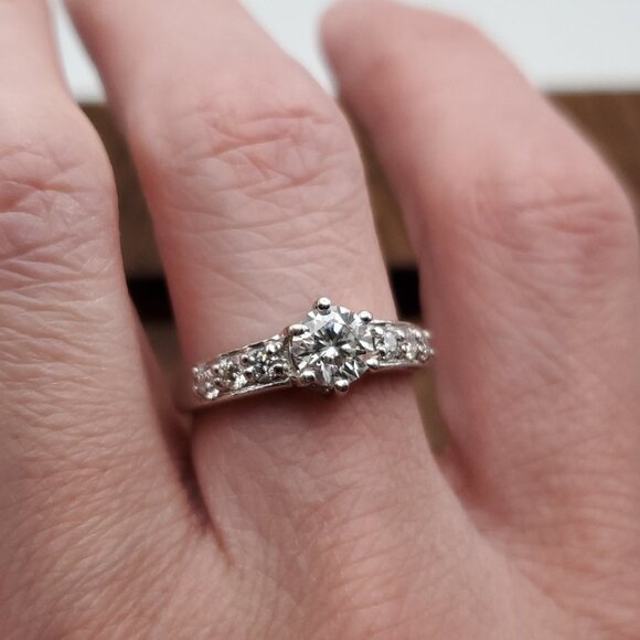 Size 9 925 Sterling Silver Clear Moissanite Diamonds Ring - Picture 5 of 9